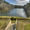 Gorgeous Swimming Bear Lodge on Allen Lake - 车里罗格