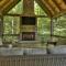 Hunter's Treehouse w 5 Star BR Mtn View & Hot Tub - Epworth