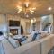4 Dancing Bears- Mtn Views Hot Tub Custom Design - بلو ريدج