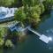 Lakefront Cottage - Spacious House with Private Dock - Topton