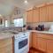 Pet-Friendly Townhome with Hot Tub in Redmond!