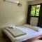Le Petit Hotel