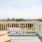 Malibu Ocean Villa with King Bed, Hot Tub, Beach, BBQ