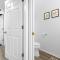 Lakefront Villa with Pool & Game Room, Near Disney - 基西米