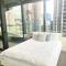 Stunning 2-Bed Apartment with Panoramic CBD Views