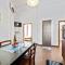 House Jakov
