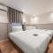 Just Stay Hotel