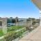 Elysee Beachside Apartments Alexandra Headland