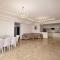 Teryan street, 3 bedrooms Luxury apartment TT777