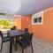 Olea House 2' walk from the sea - Nótos