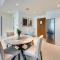 Bright and cozy apartment on the Beachfront