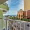 Balcony and Resort Amenities at Myrtle Beach Condo! - 默特尔比奇