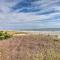 Balcony and Resort Amenities at Myrtle Beach Condo! - 默特尔比奇