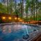Hickory Bear - Cabin surrounded by pines, Sleeps 10, Hot Tub, Fire Pit, Arcade, Foosball Table & Deck Slide - Broken Bow