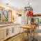 18 Beach Road West Harwich Beach Plum Cottage