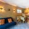 Duplex 2 chambres au centre du village, proche pistes de ski, parking inclus, La Clusaz - FR-1-437-40