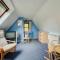 Elma Cottage
