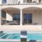 Superbe villa avec piscine 15 minutes de Nice - Carros