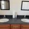Serenity Stay! Dimond Laurel ! Nice 6BR 3BA House with Parkings, WD! - آوكلاند