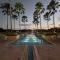 Modern - Marina View Balcony - Exquisite Pool - Sleeps 6