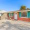 Holmes Beach Bungalow - B