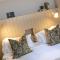 Farriers Cottage-Tranquil Haven, Central Location!