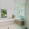 Waves 11 - Beachfront - Sleeps 8