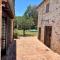 Luxury Tuscan Farm Stay, 1 bedroom with a pool