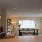 No 1 The Paddock - Spacious holiday home with a hot tub