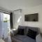 Estepona - Playa - 2 dormitorios con amplio jardín privado Pa24