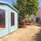 BOURNECOAST - Lovely Two Bedroom VICTORIAN HOLIDAY HOME - GARDEN - WIFI - HB8500
