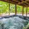 Modern w Fire Pit Deck, Grill & Hot Tub