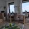 Ferienwohnung mit Meerblick, 2 Schlafzimmer, Süd- Balkon, Parkplatz