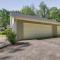 North Bentonville Vacation Rental Near Bike Trails