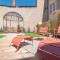 Le Boho . Centre-ville Mâcon . Proche gare . Design . Neuf . Wifi . Climatisation . Confort