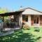 Chalet Elena in Montescudaio, ground floor with fenced garden