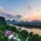 Yangshuo River Lodge Hotel-Free pick up from Yangshuo Area over three nights