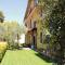 2 bedrooms appartement with enclosed garden and wifi at Nicolosi