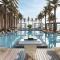 Oceanfront Condo Direct Ocean & Beach Club Access - Голливуд