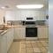 Noble's Oceanview Condo - تيبي أيلاند