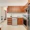 SunnyVillas: 2BR Mythical Apt*Swimming Pool*AK04
