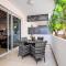 SunnyVillas: 2BR Mythical Apt*Swimming Pool*AK04