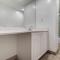 Ocean View Modern Condo Beach Access 11M