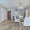 Ocean View Modern Condo Beach Access 11M