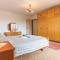 Apartment Glavani with Pool