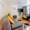 Stylish 3-bed Terraced House with Wi-Fi