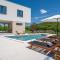 Modern Villa M30 with private pool, 3 en-suite bedrooms - Ugljane