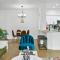 TWO Cozysuites with Pool Jacuzzi in Glendale 10&03