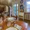 Stunning Home In Capannori With Jacuzzi