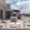 Luxury Penthouse at metro Libia